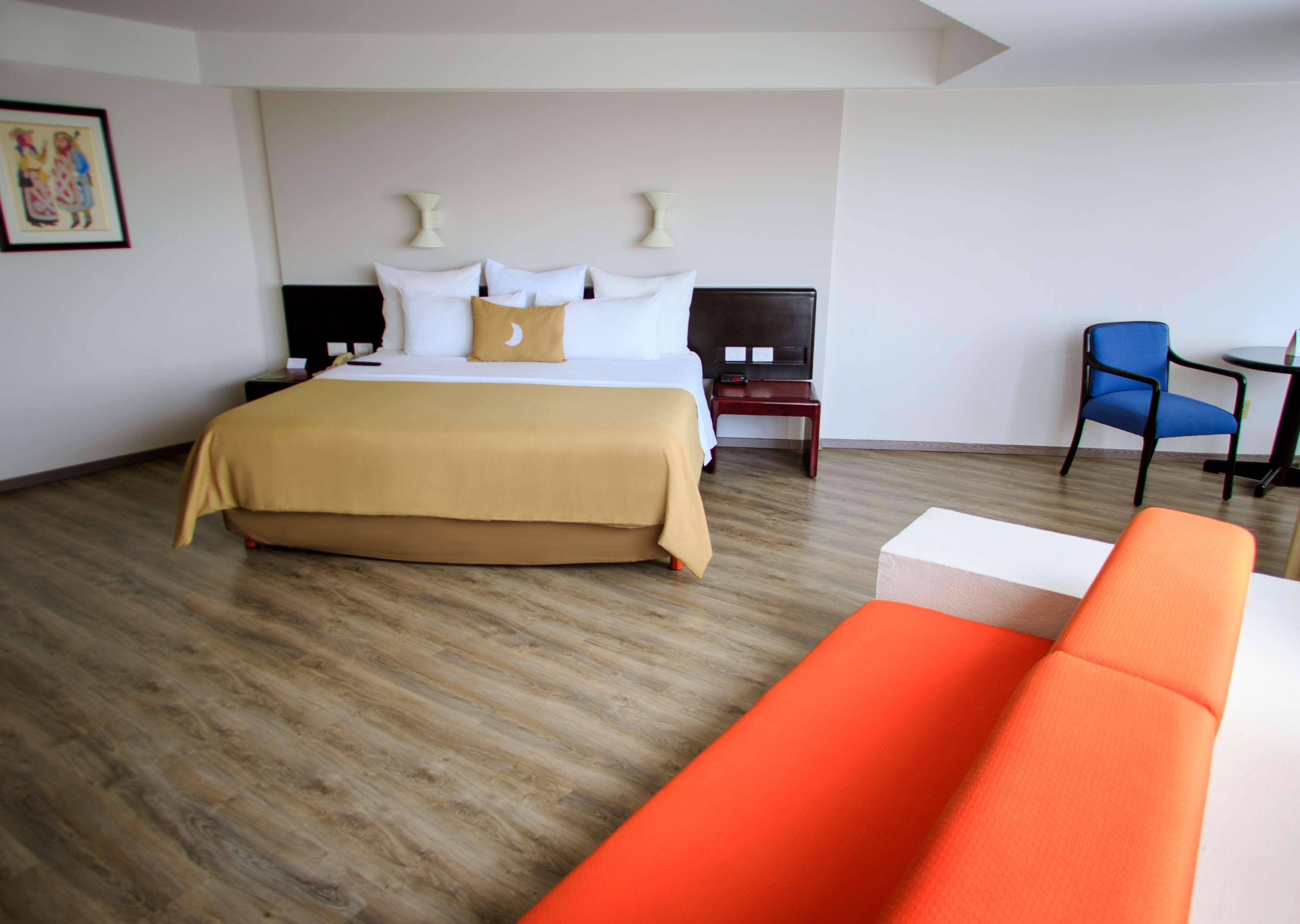 Grand Cantalagua Hotel Morelia, BW Signature Collection ภายนอก รูปภาพ A room at the hotel