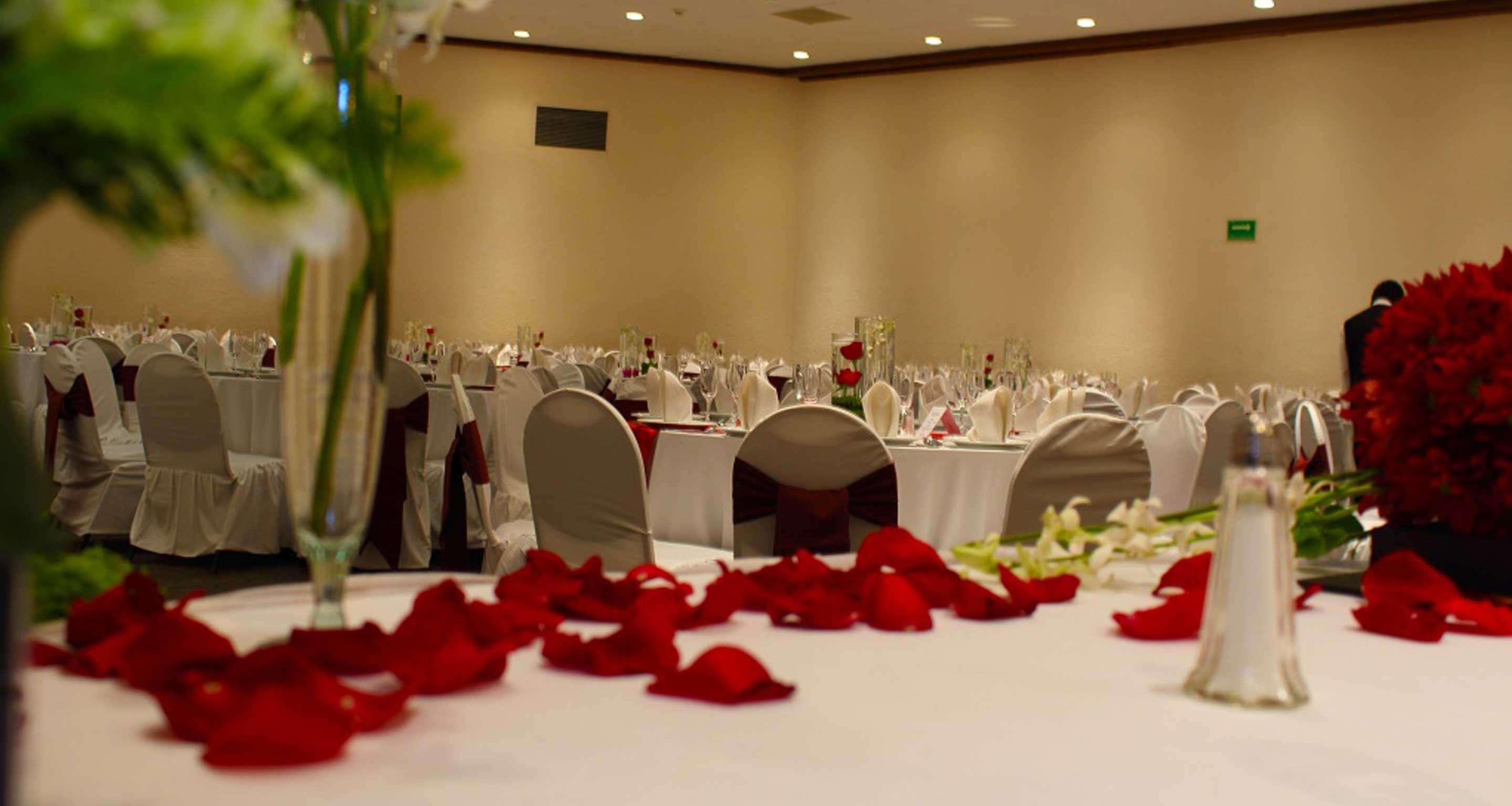 Grand Cantalagua Hotel Morelia, BW Signature Collection ภายนอก รูปภาพ A wedding reception
